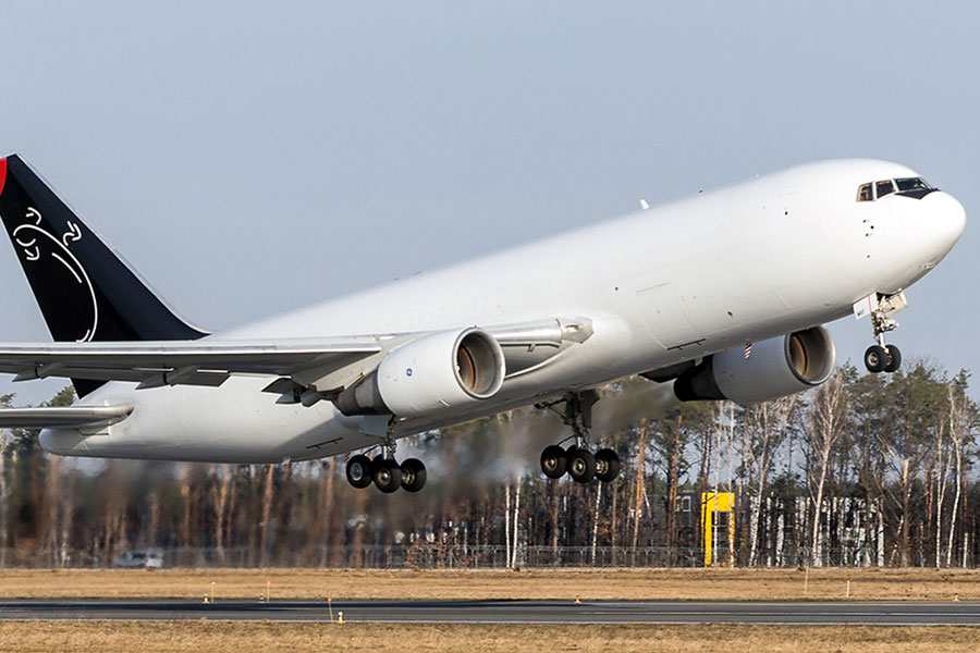 BOEING B767-200F